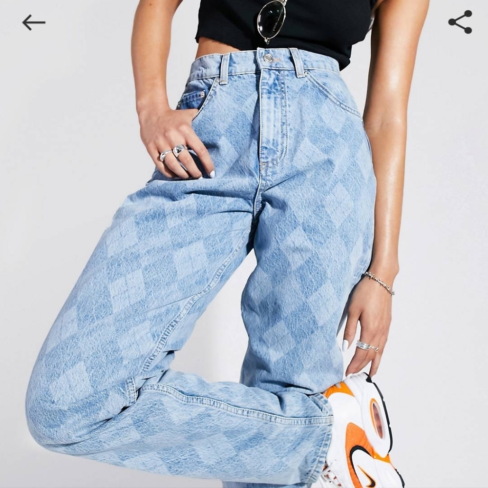 Asos design high rise 'slouchy' mom jean in argyle laser print